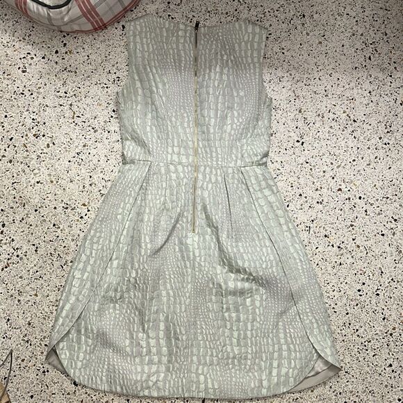 Ted Baker London Kaleen green a line dress back zip size 2 US size 4-6 - Picture 7 of 7